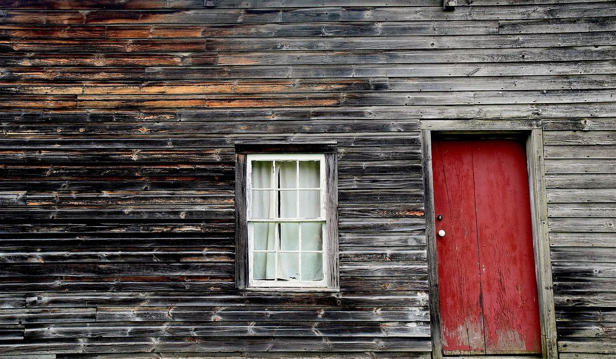 Tending Cabin