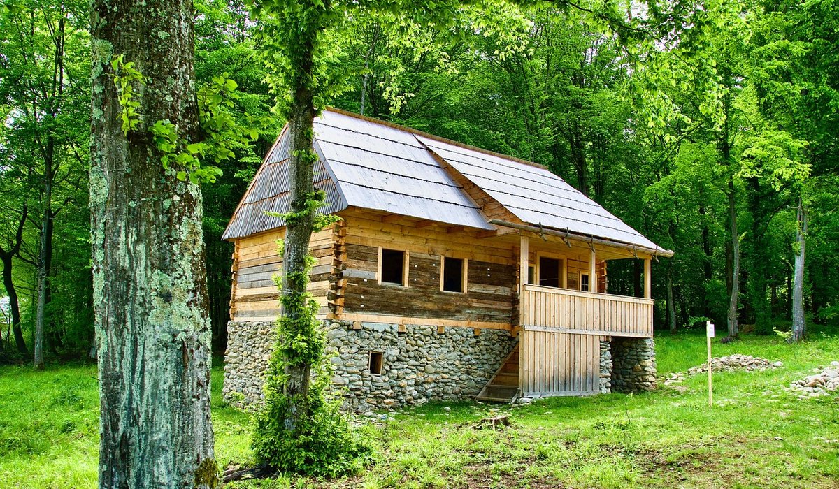 Tending Cabin